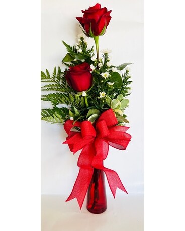 2 Red Roses size, inches height and inches wide.