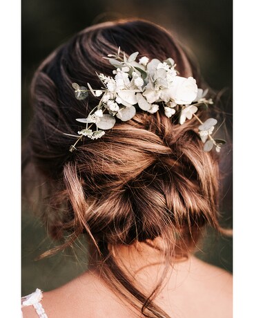 Classic White- Bouquet and Hairpiece size, inches height and inches wide.