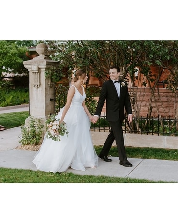 Designer's Choice- Bouquet and Boutonniere size, inches height and inches wide.