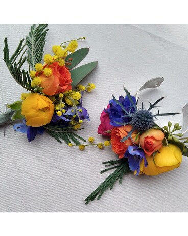 Corsage size, inches height and inches wide.