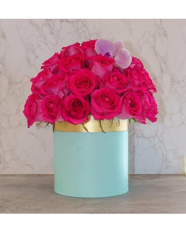 Premium 50ROSES size, inches height and inches wide.