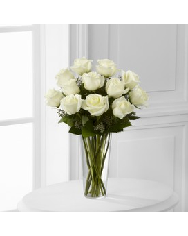 Deluxe - 18 ROSES size, inches height and inches wide.