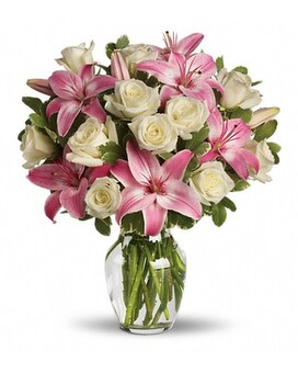 18 Roses - W/Free Handwritten Card size, inches height and inches wide.