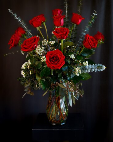 Two Dozen size, inches height and inches wide.