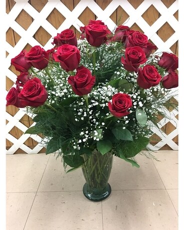 24 red roses with Baby's Breath size, inches height and inches wide.