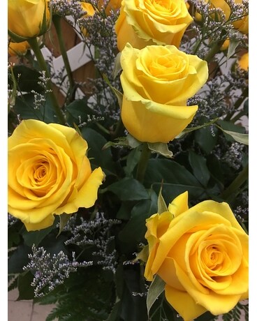12 Yellow Roses with Filler size, inches height and inches wide.