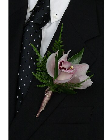 Single w/ Boutonniere size, inches height and inches wide.