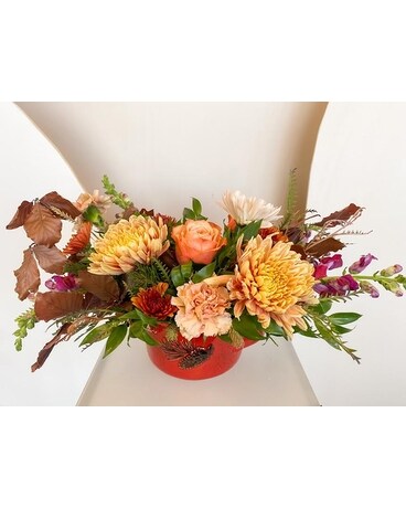 Centerpiece size, inches height and inches wide.