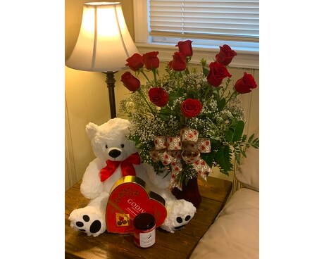 12RedRoses size, inches height and inches wide.