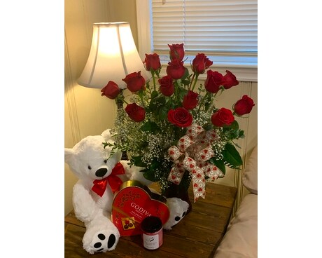 18RedRoses size, inches height and inches wide.