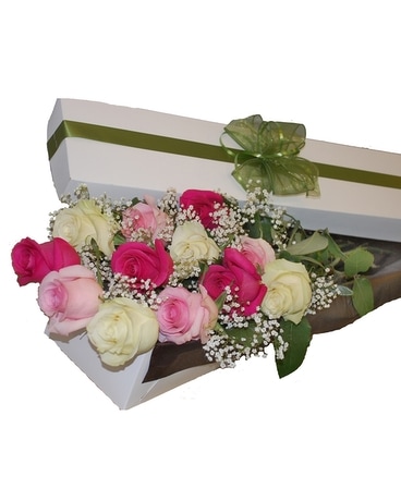 12 roses size, inches height and inches wide.