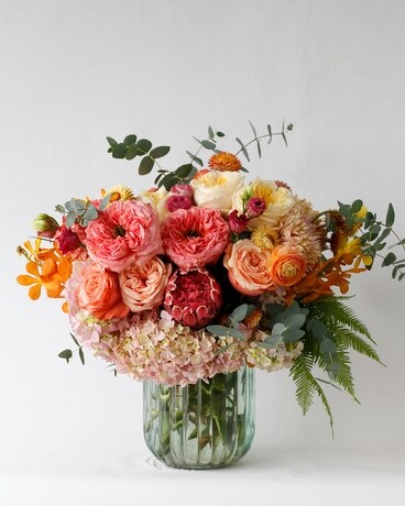 Deluxe size, 16 inches height and 17 inches wide.