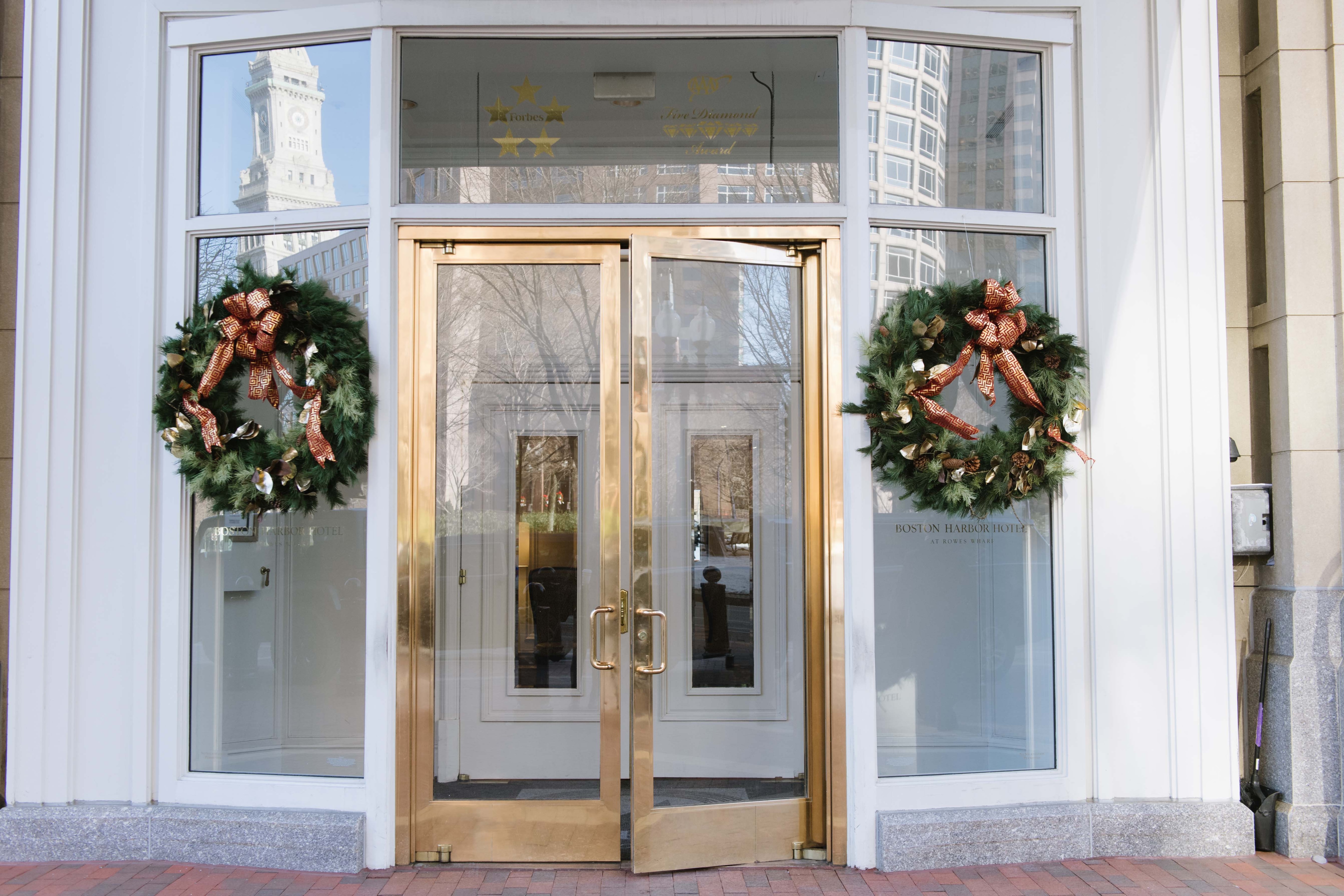 Exterior Décor