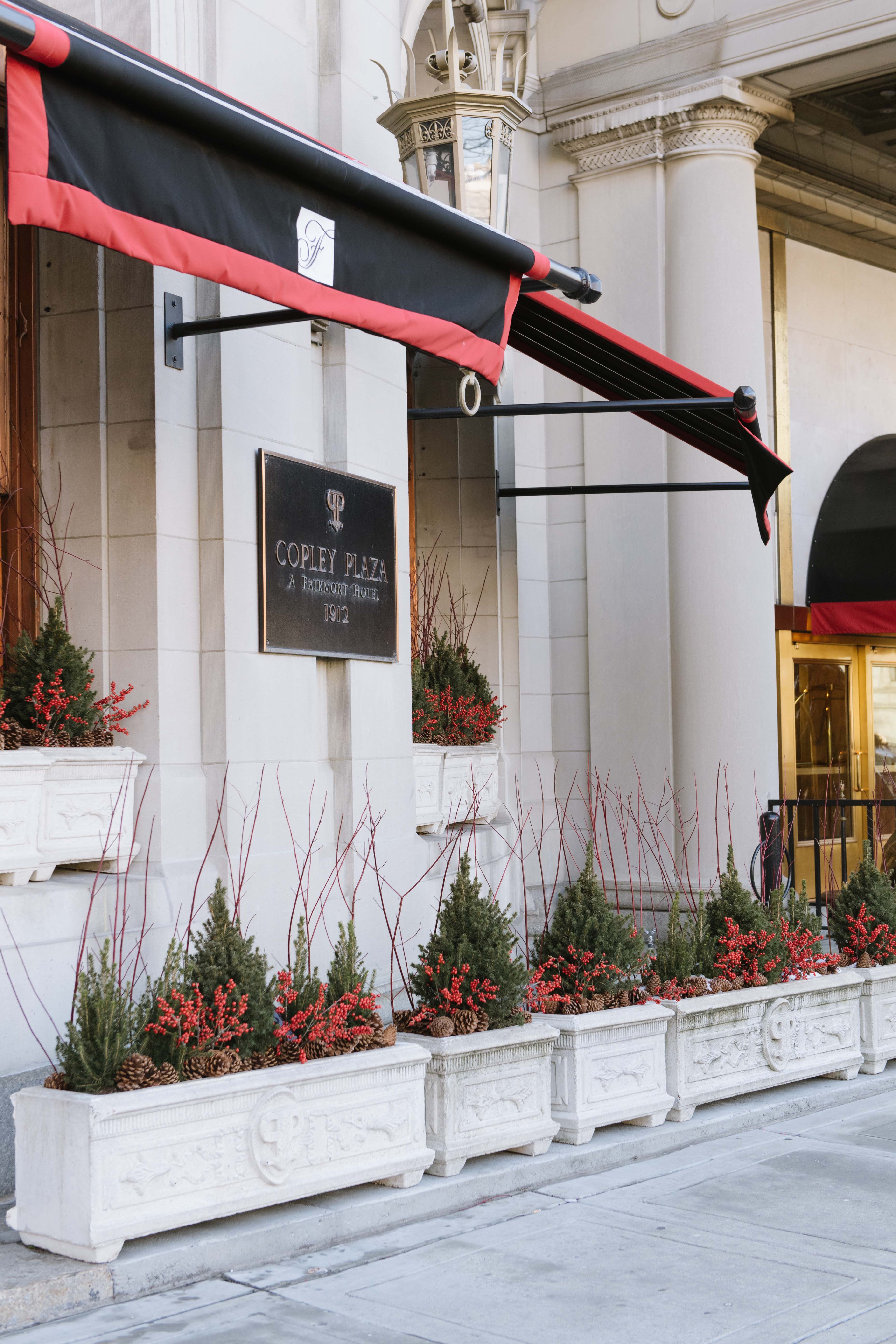 Exterior Décor