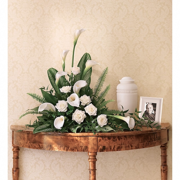 Stately Lilies in Knoxville TN - Petree's Flowers, Inc.
