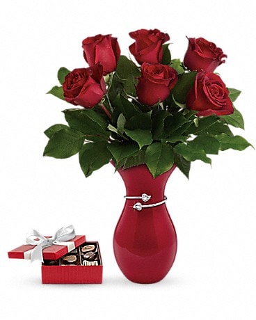 Gift From The Heart Bouquet with chocolates Bouquet