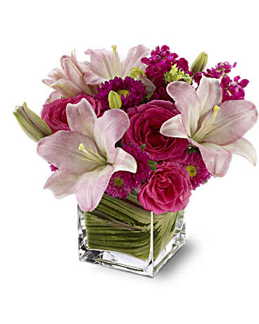 Teleflora's Posh Pinks