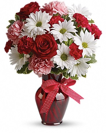 Online forever romantic love shape arrangement of red and white roses to  Bangalore, Express Delivery - redblooms