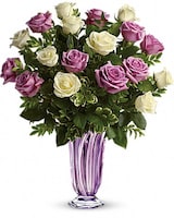 Deluxe size, 24 and a half inches height and 21 inches wide.