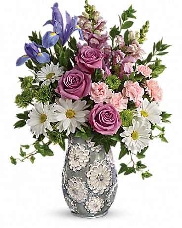 Teleflora's Spring Cheer Bouquet Bouquet