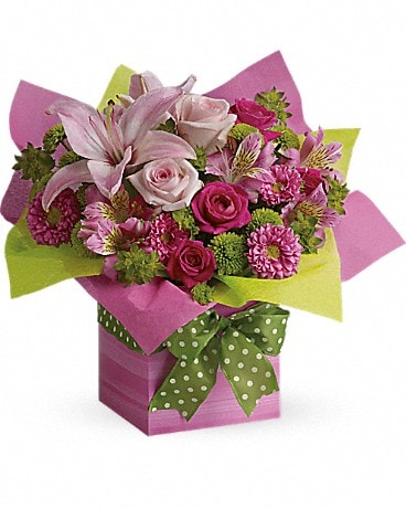 Teleflora's Pretty Pink Present Bouquet