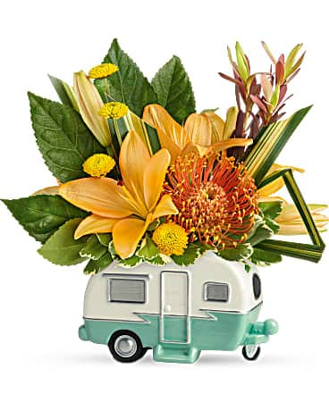 Teleflora S Vintage Vacationer Bouquet In Santa Fe Springs Ca Le Fleur Floral Couture