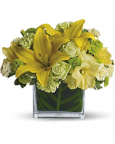 Oh Happy Day by Teleflora Bouquet