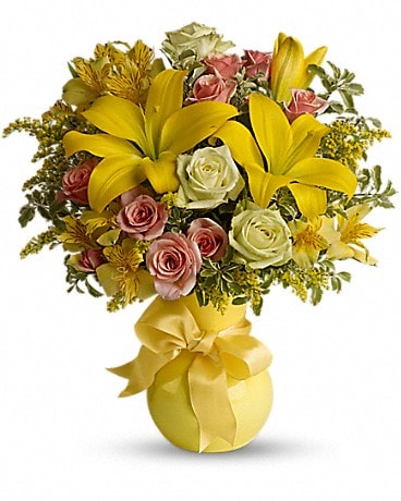 Teleflora's Sunny Smiles Bouquet