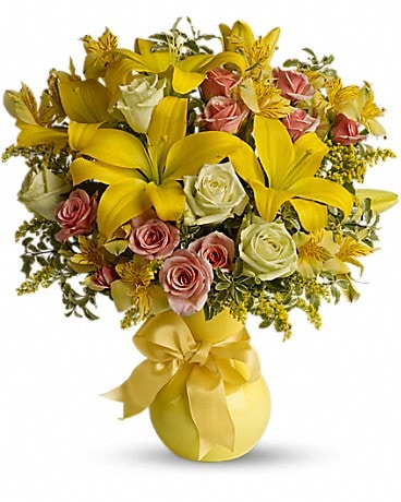 Teleflora's Sunny Smiles Bouquet