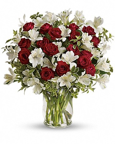 Flowers I Love You Box - Woodland Hills Florist – Tinas Flowers & Gifts