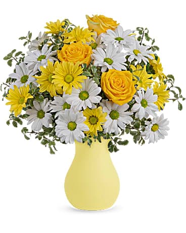 Teleflora's Upsy Daisy Bouquet