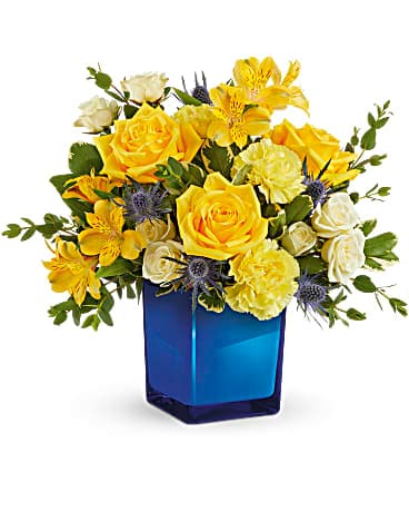 Teleflora's Golden Blue Bouquet