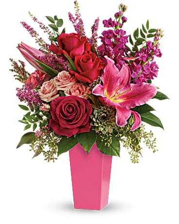 White Jingle Bell, Berry & Pine - Large Flower Delivery Grants Pass OR -  Grants Pass Florist and Gifts