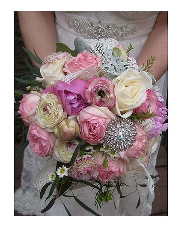 Vintage Showstopper Vintage Bouquet