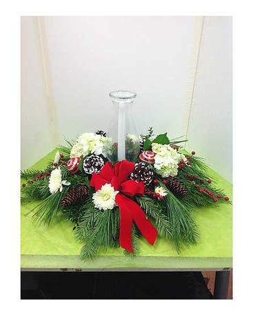 TC Hurricane Centerpiece