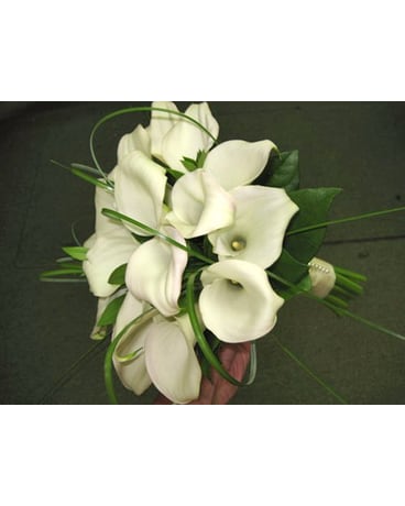 Classic Calla Bouquet