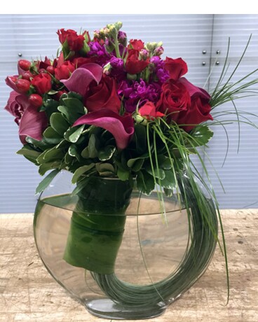 Spinning Circle of Love Flower Arrangement