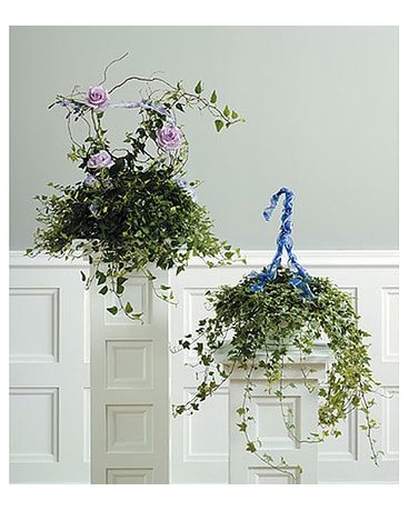 IVY BASKET WITH ROSE ACCENTS