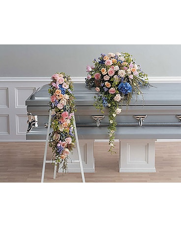 CASCADING STANDING SPRAY