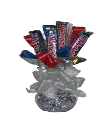 Sweetheart Candy Bouquet  (Three Musketeers)