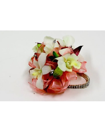 Wrist White Roses With Pink Tips In Mission Viejo Ca Conroy S Flowers Wrist White Roses With Pink Tips