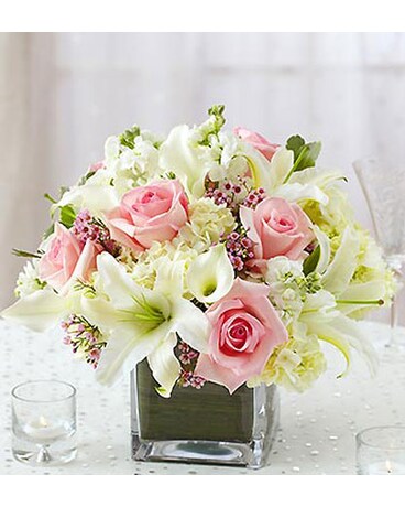 Pink and White Centerpiece
