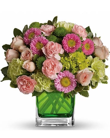 Flower Designs in Cube Vases Delivered in McLean, Bethesda, DC