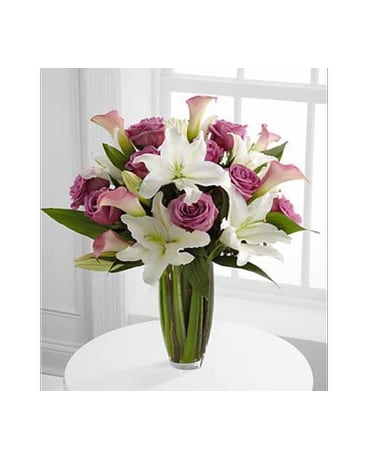 Flowing Luxury Rose & Lily Bouquet