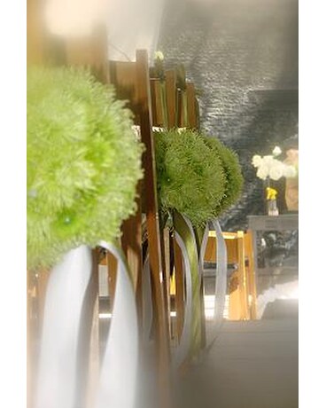 Green Pomaders for the Aisle