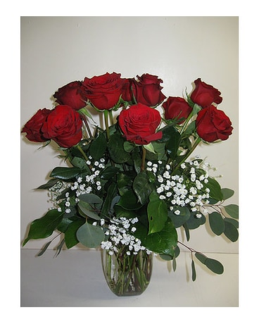 Standard 12 red roses