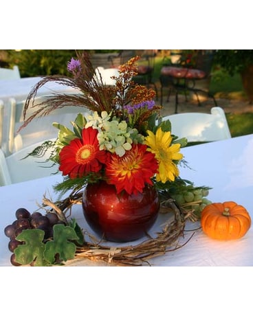 Fall Center with Grapes