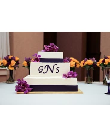 Fultz Cake Flower Arrangement