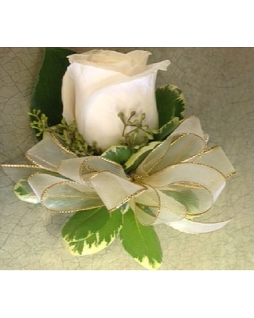 Cream Rose Wristlet