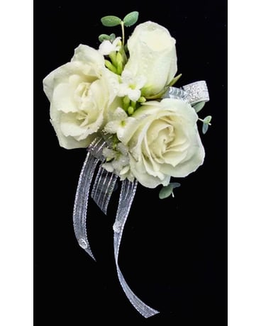 Classic Petite 3 White Rose Corsage